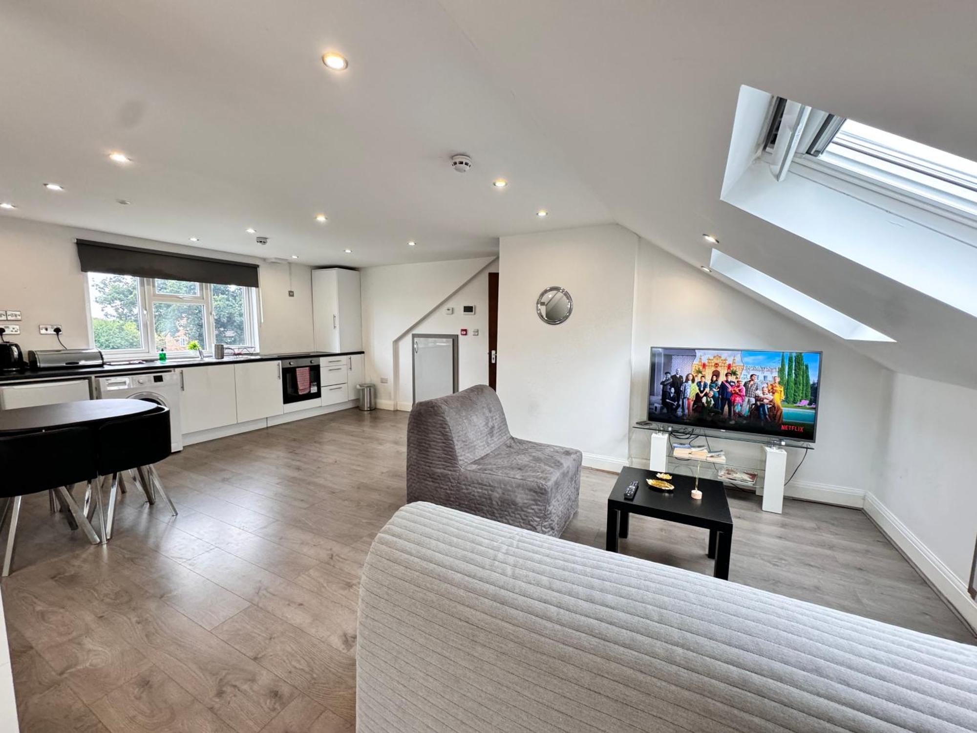Hatton Apartments Heathrow Airport- Free Parking-Free Underground To And From Heathrow Airport Hatton Cross See Picture-See London Fast Hatton Cross To Central London 30Min Екстериор снимка