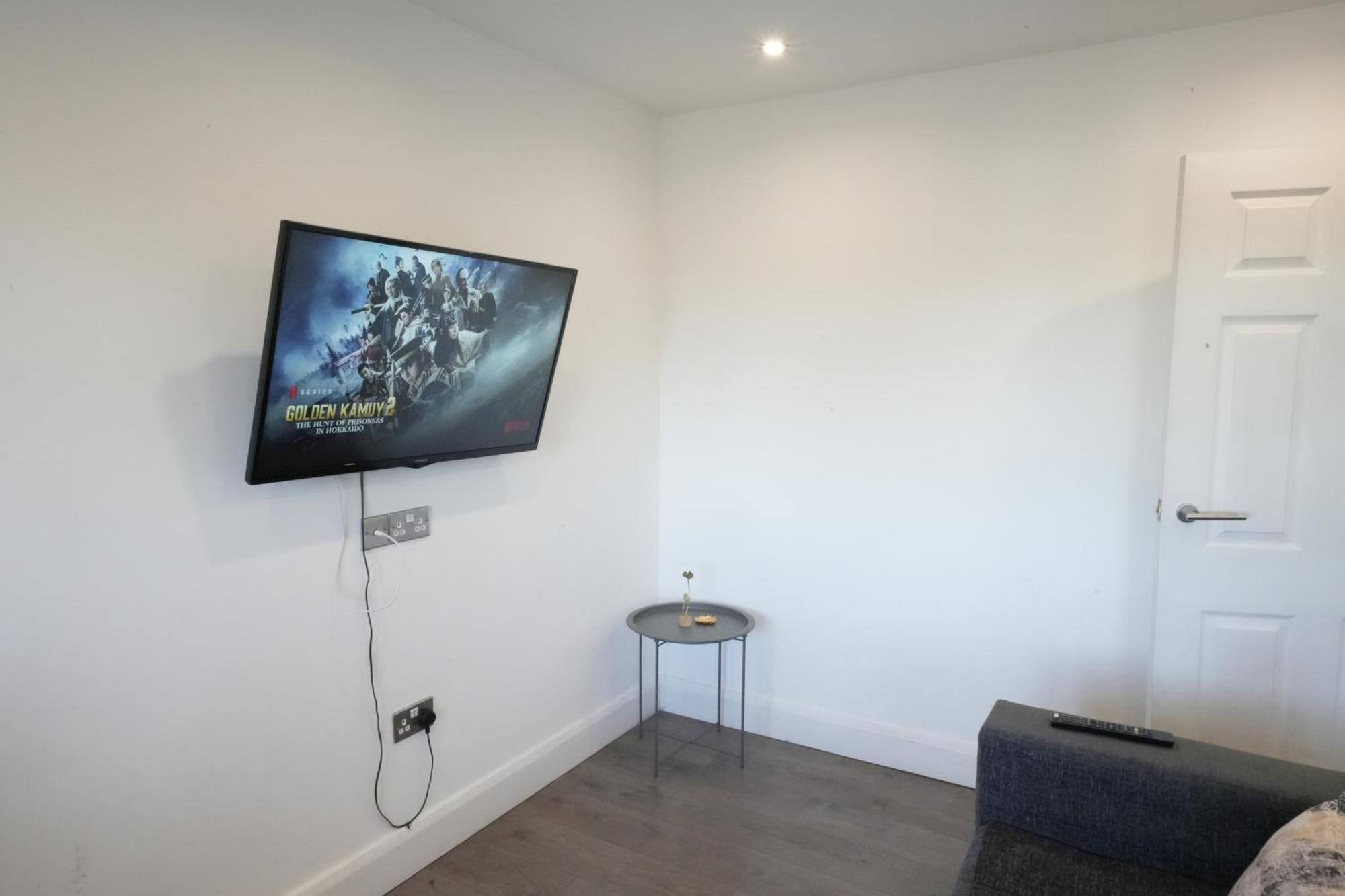 Hatton Apartments Heathrow Airport- Free Parking-Free Underground To And From Heathrow Airport Hatton Cross See Picture-See London Fast Hatton Cross To Central London 30Min Екстериор снимка